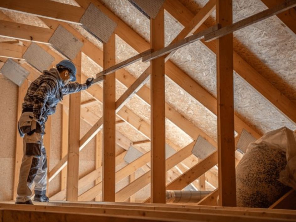 Inspection de charpente par notre équipe.